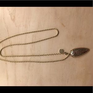Kendra Scott Sienna arrowhead pendant